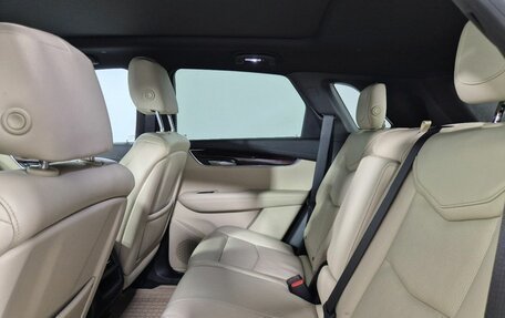 Cadillac XT5 I рестайлинг, 2016 год, 2 390 000 рублей, 17 фотография