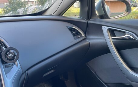 Opel Astra J, 2013 год, 900 000 рублей, 18 фотография