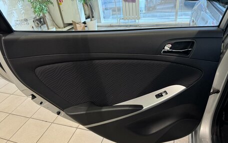 Hyundai Solaris II рестайлинг, 2013 год, 890 000 рублей, 15 фотография