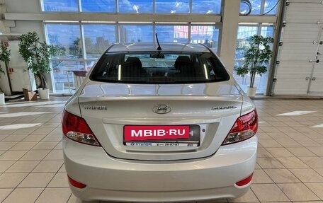 Hyundai Solaris II рестайлинг, 2013 год, 890 000 рублей, 4 фотография