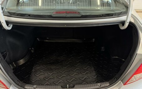 Hyundai Solaris II рестайлинг, 2013 год, 890 000 рублей, 18 фотография