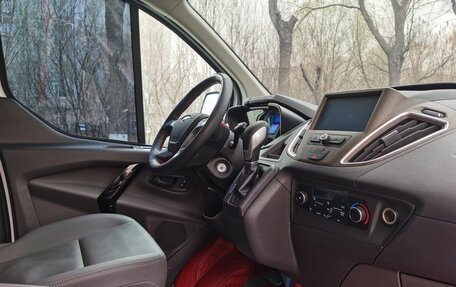 Ford Tourneo Custom I рестайлинг, 2020 год, 3 160 000 рублей, 10 фотография