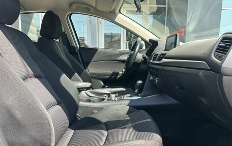 Mazda 3, 2018 год, 1 925 000 рублей, 12 фотография
