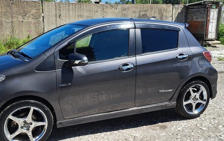 Toyota Vitz, 2012 год, 770 000 рублей, 2 фотография