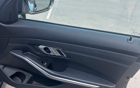 BMW 3 серия, 2019 год, 3 450 000 рублей, 14 фотография