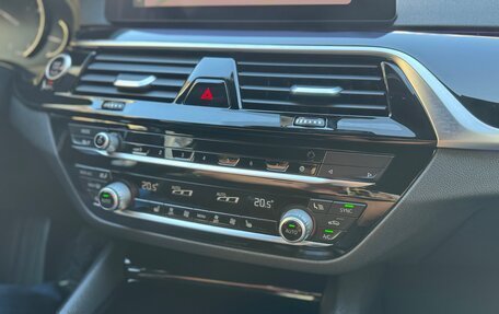 BMW 5 серия, 2019 год, 2 800 000 рублей, 15 фотография