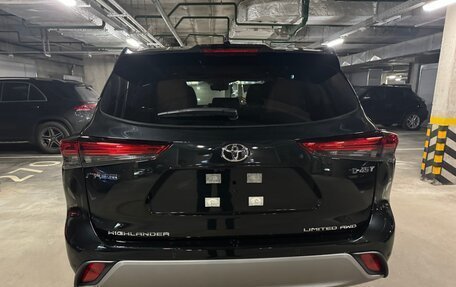 Toyota Highlander, 2025 год, 5 400 000 рублей, 20 фотография