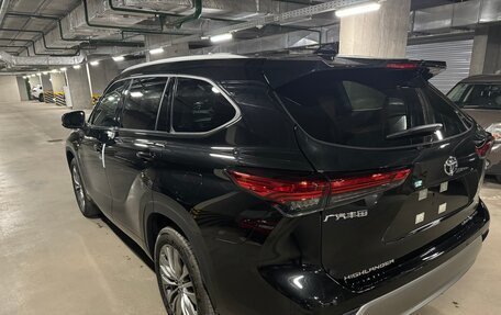Toyota Highlander, 2025 год, 5 400 000 рублей, 21 фотография