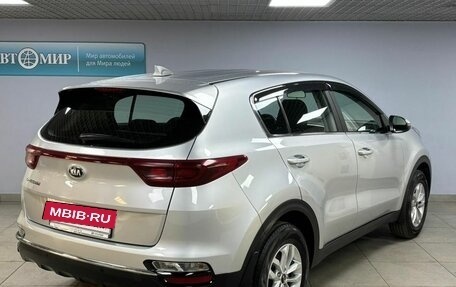 KIA Sportage IV рестайлинг, 2020 год, 1 785 000 рублей, 5 фотография