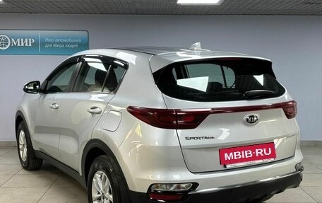 KIA Sportage IV рестайлинг, 2020 год, 1 785 000 рублей, 7 фотография