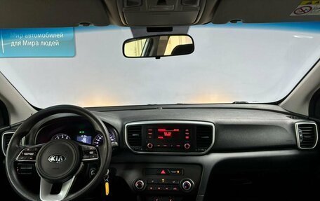KIA Sportage IV рестайлинг, 2020 год, 1 785 000 рублей, 12 фотография
