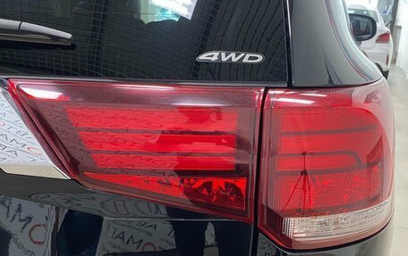 Mitsubishi Outlander III рестайлинг 3, 2018 год, 1 796 000 рублей, 11 фотография