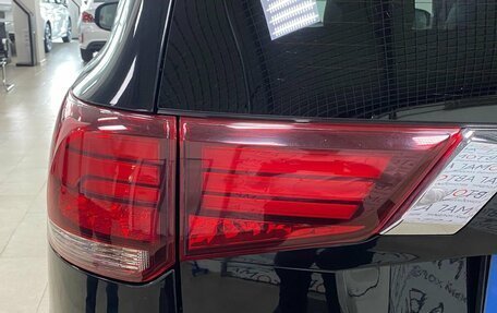 Mitsubishi Outlander III рестайлинг 3, 2018 год, 1 796 000 рублей, 10 фотография
