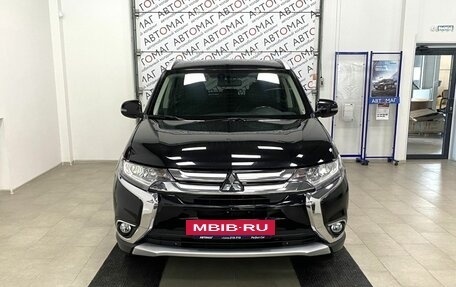 Mitsubishi Outlander III рестайлинг 3, 2018 год, 1 796 000 рублей, 2 фотография