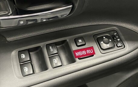 Mitsubishi Outlander III рестайлинг 3, 2018 год, 1 796 000 рублей, 15 фотография