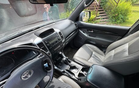 Toyota Land Cruiser Prado 120 рестайлинг, 2008 год, 1 750 000 рублей, 22 фотография