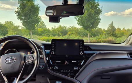 Toyota Camry, 2021 год, 3 880 000 рублей, 12 фотография