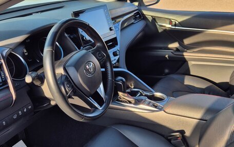Toyota Camry, 2021 год, 3 880 000 рублей, 11 фотография