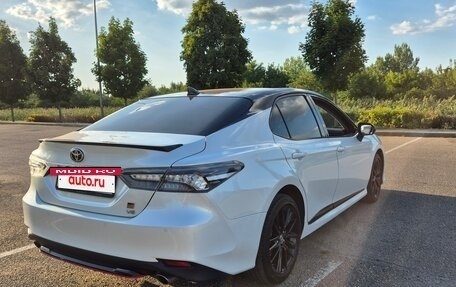 Toyota Camry, 2021 год, 3 880 000 рублей, 6 фотография
