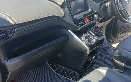 Toyota Esquire I, 2021 год, 2 500 000 рублей, 7 фотография
