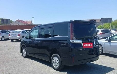 Toyota Esquire I, 2021 год, 2 500 000 рублей, 12 фотография