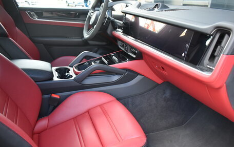 Porsche Cayenne III, 2023 год, 17 500 000 рублей, 13 фотография