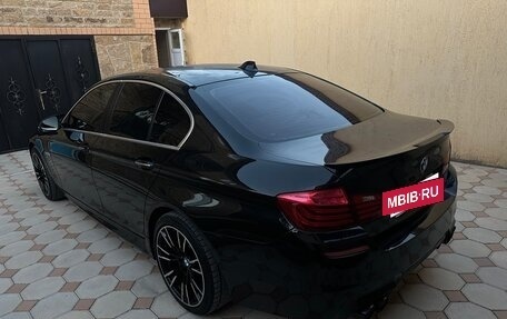 BMW 5 серия, 2014 год, 1 750 000 рублей, 4 фотография