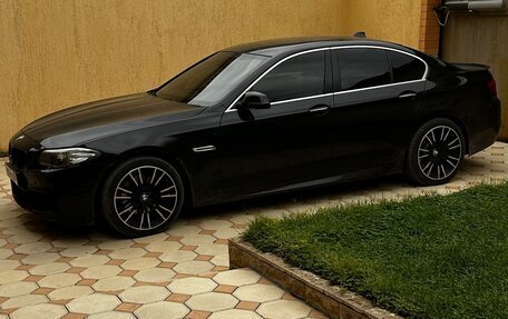 BMW 5 серия, 2014 год, 1 750 000 рублей, 8 фотография