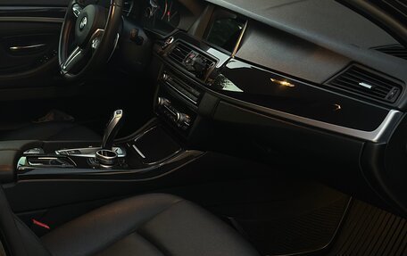 BMW 5 серия, 2014 год, 1 750 000 рублей, 14 фотография