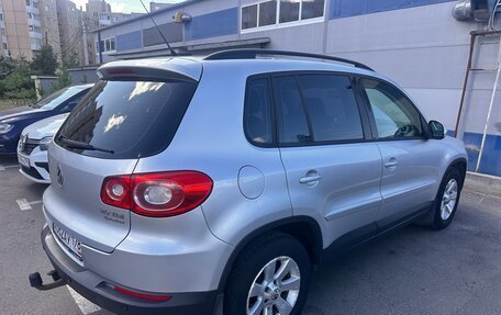 Volkswagen Tiguan I, 2010 год, 950 000 рублей, 2 фотография