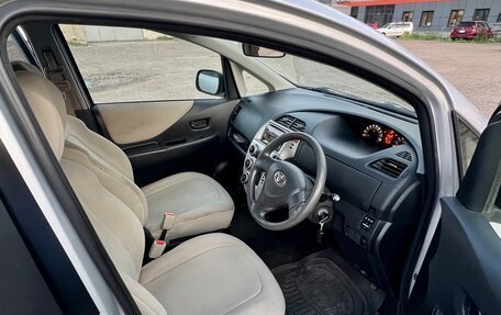 Toyota Ractis I, 2008 год, 680 000 рублей, 8 фотография