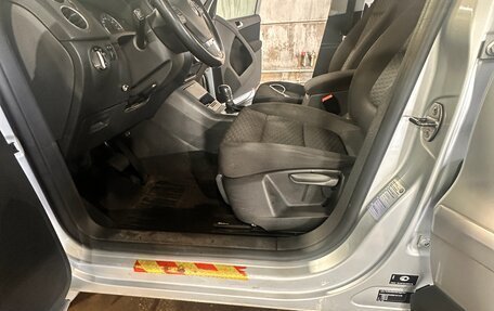 Volkswagen Tiguan I, 2010 год, 950 000 рублей, 16 фотография
