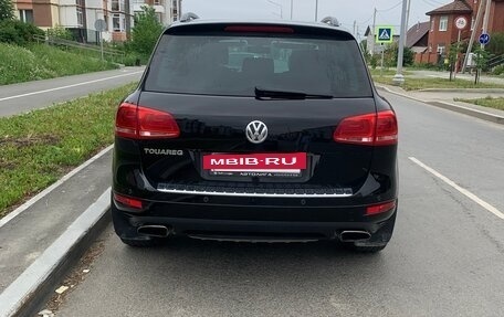 Volkswagen Touareg III, 2011 год, 2 050 000 рублей, 3 фотография