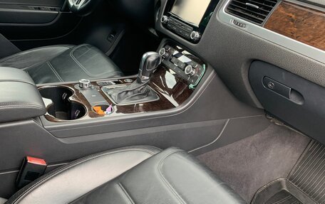 Volkswagen Touareg III, 2011 год, 2 050 000 рублей, 9 фотография