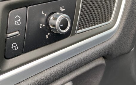 Volkswagen Touareg III, 2011 год, 2 050 000 рублей, 13 фотография
