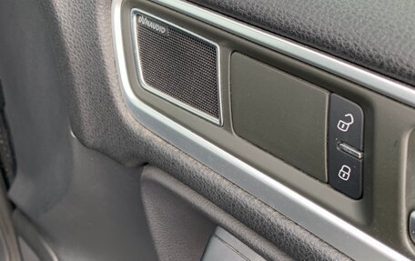 Volkswagen Touareg III, 2011 год, 2 050 000 рублей, 22 фотография