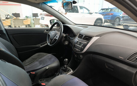 Hyundai Solaris II рестайлинг, 2015 год, 799 000 рублей, 15 фотография