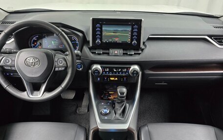 Toyota RAV4, 2022 год, 3 780 015 рублей, 2 фотография