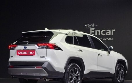 Toyota RAV4, 2022 год, 3 780 015 рублей, 3 фотография