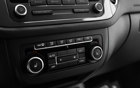 Volkswagen Tiguan I, 2013 год, 1 399 000 рублей, 12 фотография