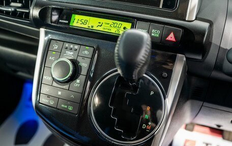 Toyota Wish II, 2012 год, 1 450 000 рублей, 13 фотография