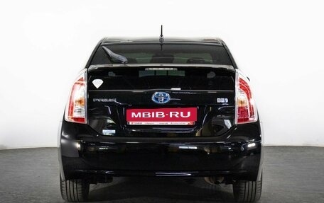 Toyota Prius, 2014 год, 1 249 000 рублей, 4 фотография