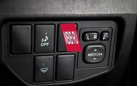 Toyota Prius, 2014 год, 1 249 000 рублей, 16 фотография