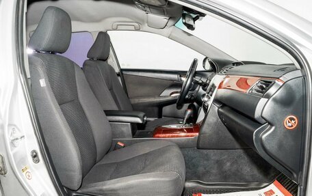 Toyota Camry, 2012 год, 1 650 000 рублей, 6 фотография