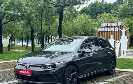 Volkswagen Golf VIII, 2021 год, 1 951 000 рублей, 1 фотография
