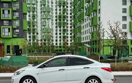 Hyundai Solaris II рестайлинг, 2012 год, 860 000 рублей, 6 фотография