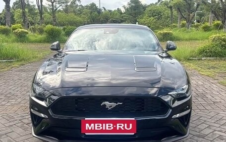Ford Mustang VI рестайлинг, 2020 год, 2 540 000 рублей, 2 фотография