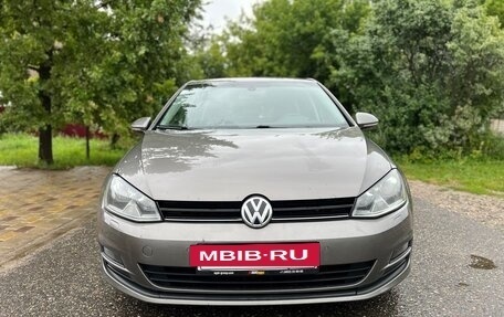 Volkswagen Golf VII, 2013 год, 850 000 рублей, 2 фотография
