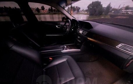 Mercedes-Benz E-Класс, 2013 год, 2 100 000 рублей, 8 фотография