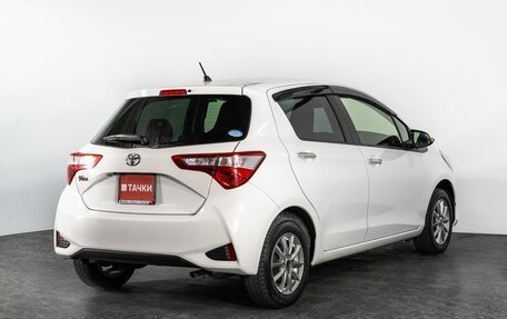 Toyota Vitz, 2018 год, 1 045 000 рублей, 3 фотография